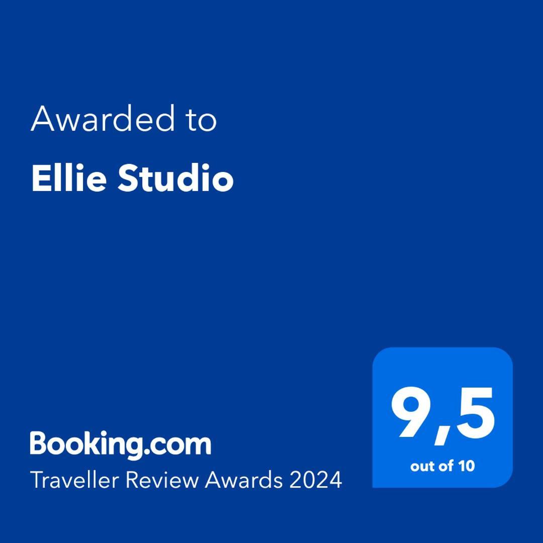 Ellie * Iraklio